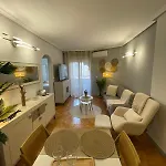 Reel Luxury With Swimming Pool 또레비에하